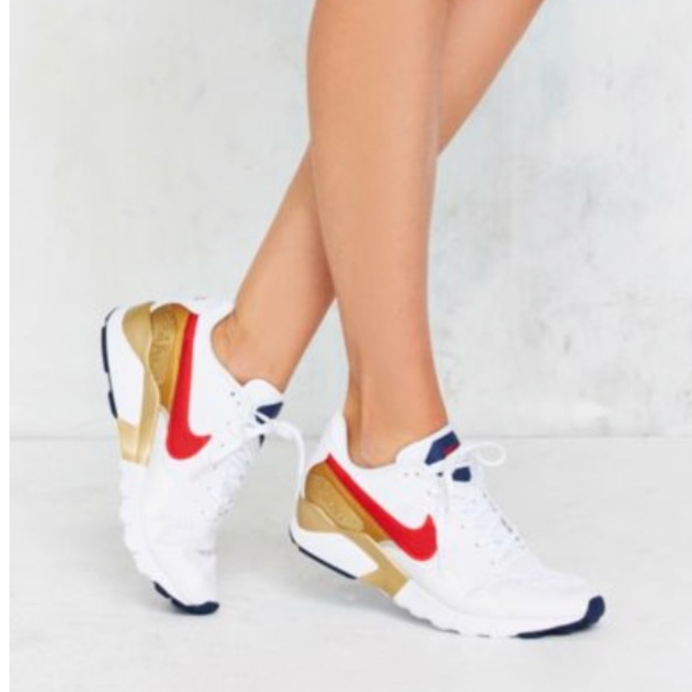 Nike Air Pegasus sneakers vintage renewal