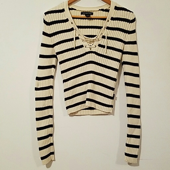 Hot Abercrombie & Fitch sweater