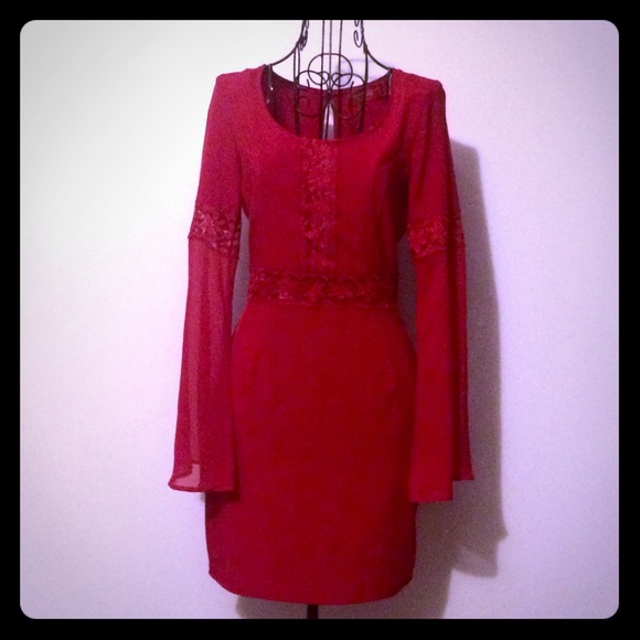 Gorgeous Red w Lace Accents Dress