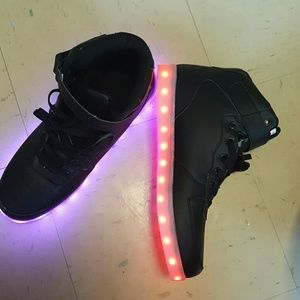 Never Used Black light up high top shoes