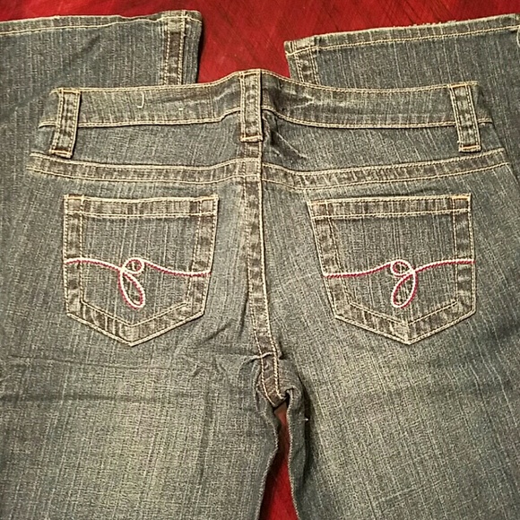 Never worn but without tags