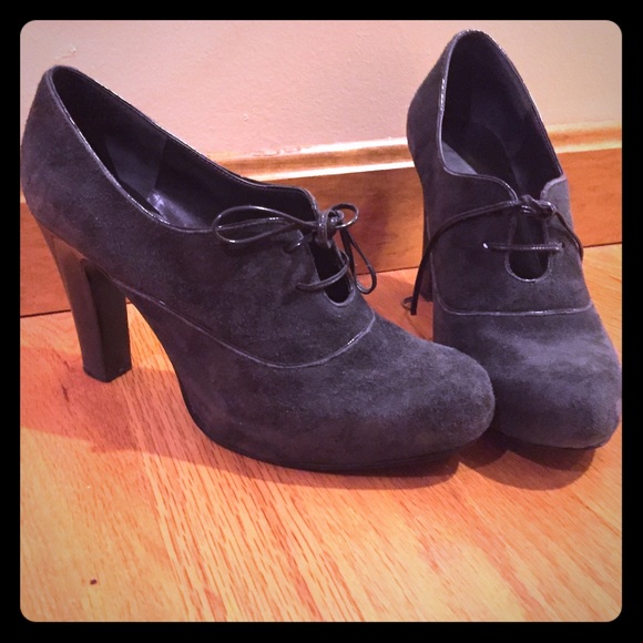 Nine West grey/blue suede booties