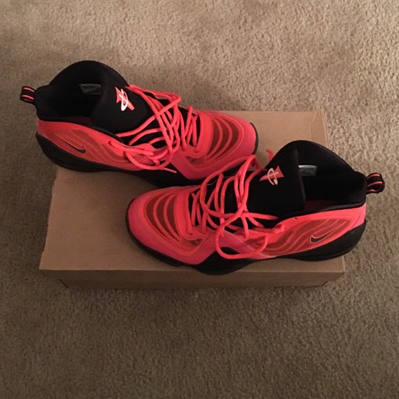 Nike Air Penny V - Picture 2 of 3