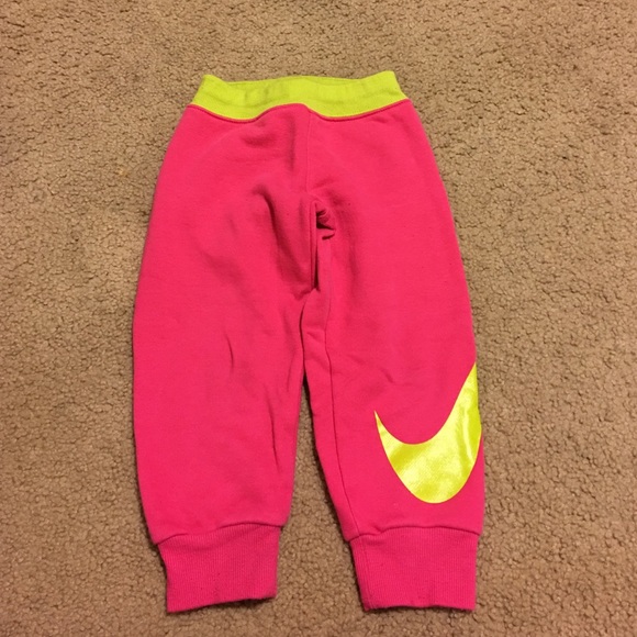 Girls Nike sweatpants