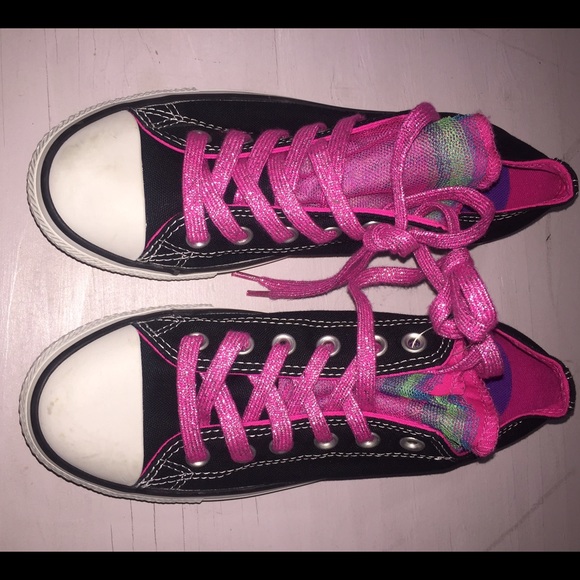 Black converse