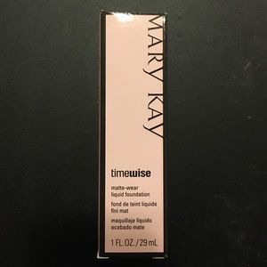 Mary Kay Beige 5 Liquid Foundation