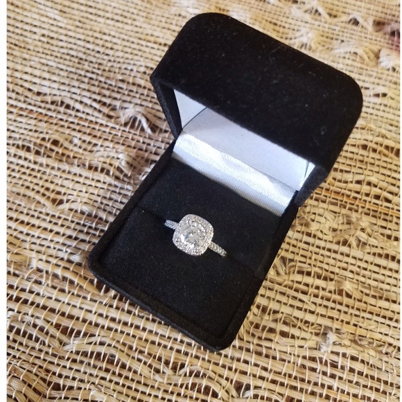 18k white gold/cz plated ring - Picture 3 of 4