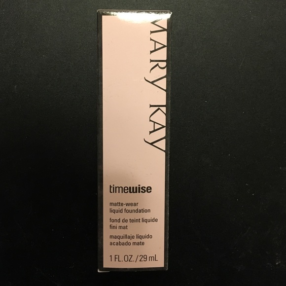 Mary Kay Ivory 5 Liquid Foundation