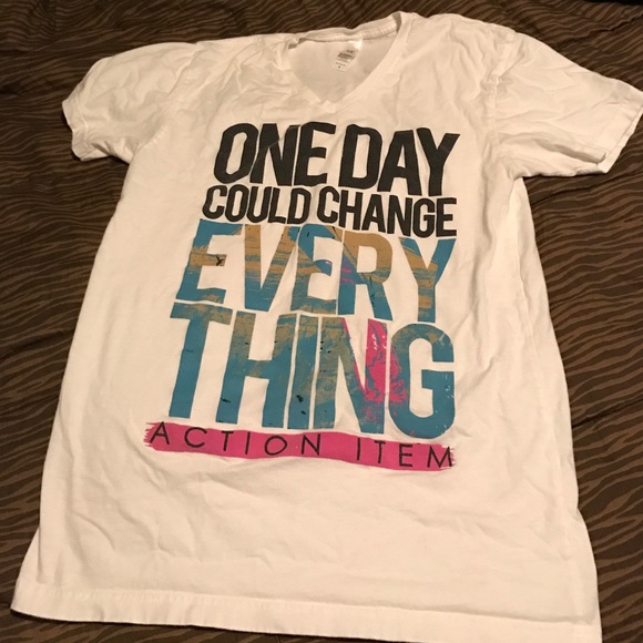 Graphic tee