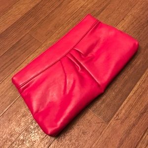 Red clutch