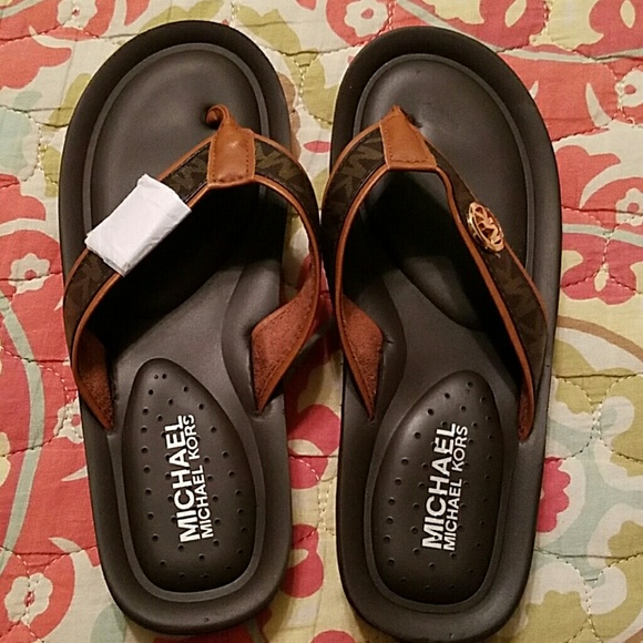 Michael kors flip flop