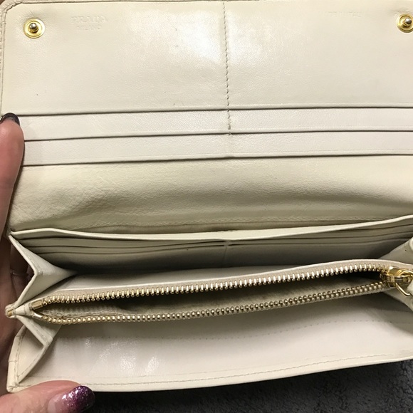 SOLD - Picture 3 of 4