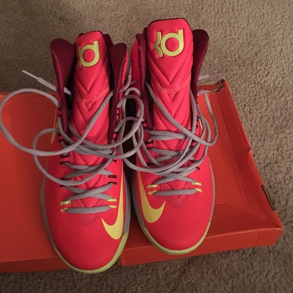 KD V - Picture 2 of 4