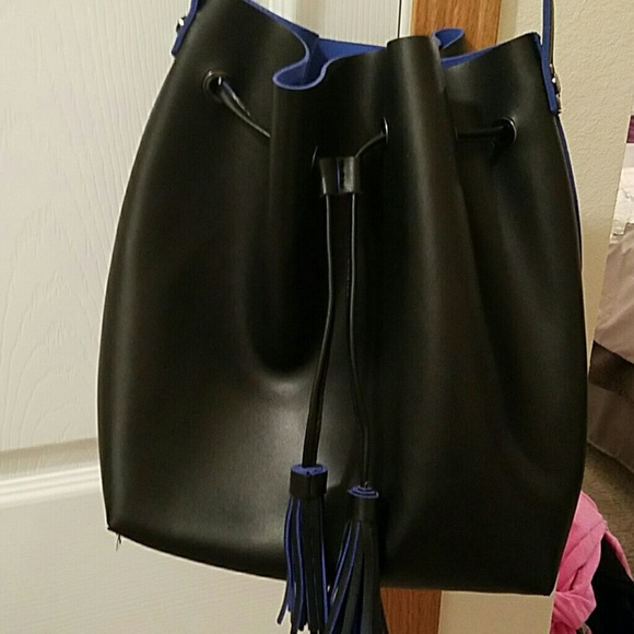 Steve Madden bucket bag