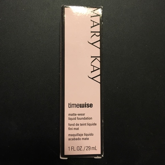 Mary Kay Beige 4 Liquid Foundation