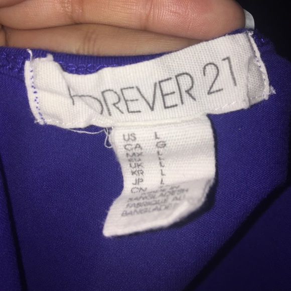 Dress. - Picture 2 of 3