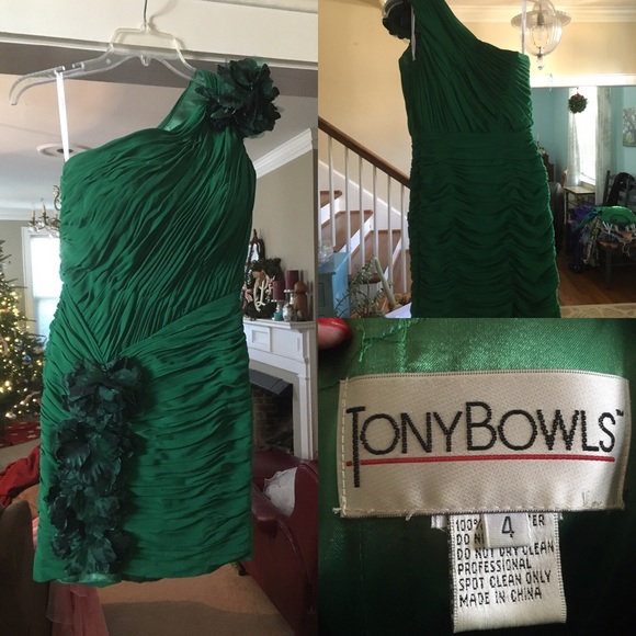 Emerald Green Cocktail. Perfect for Holidays!