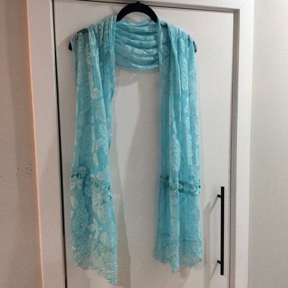 Light blue lace scarf