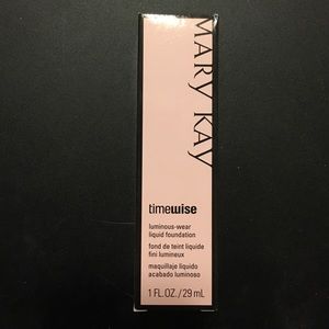 Mary Kay Beige 6 Liquid Foundation