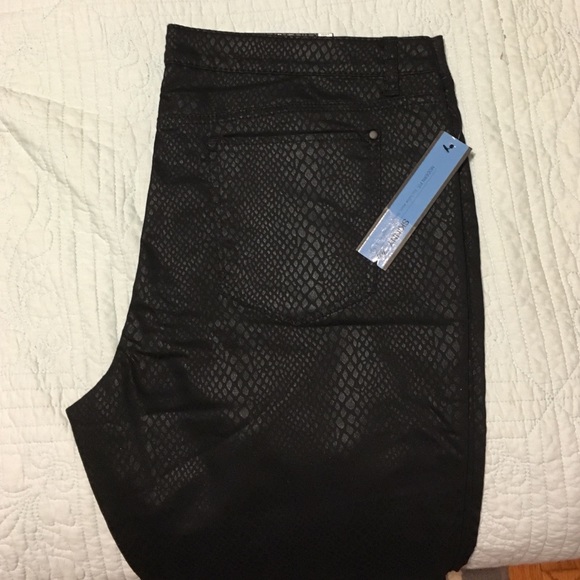 Apt 9 Short Skinny jeans