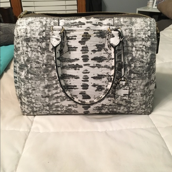 Authentic Henri Bendel satchel
