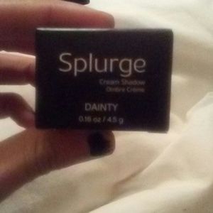 Younique Splurge Cream Shadow - Dainty