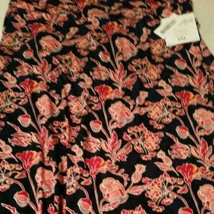 1 HR. Sale! 2x lularoe maxi floral print