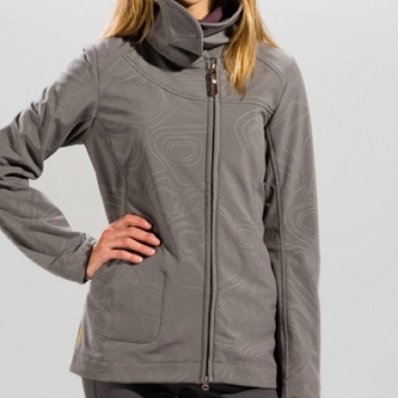 lole softshell jacket