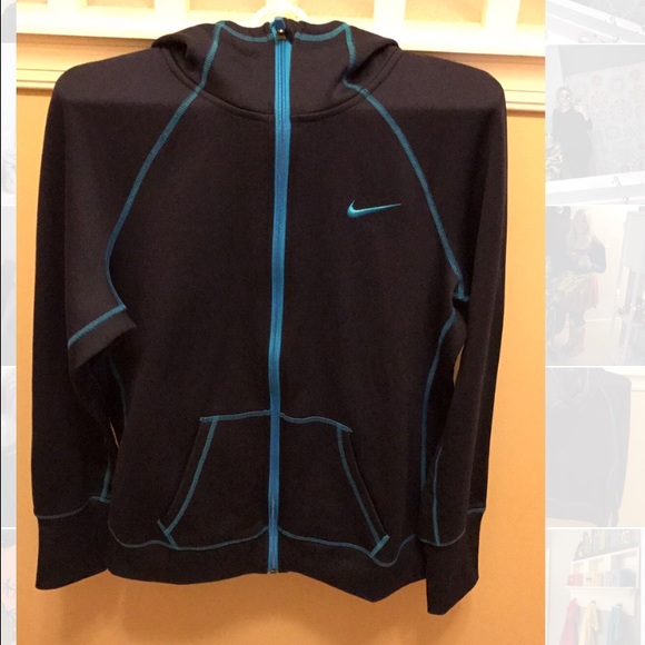 Size large Nike thermo zip up