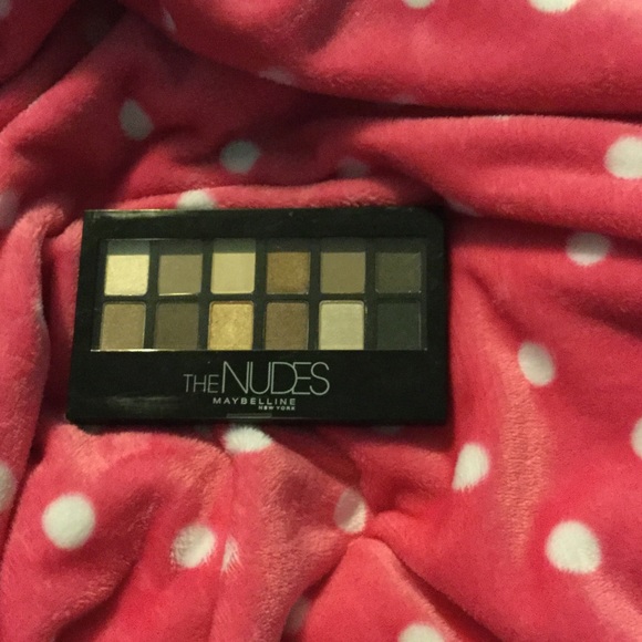 THE NUDES Maybelline Eyeshadow Palette