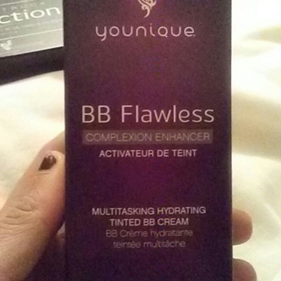 Younique BB Flawless -  Bisque