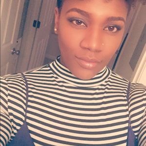 Meet your Posher, Jchanel