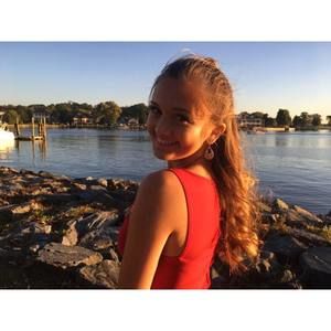 Meet your Posher, Michaela