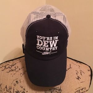 NWOT-Baseball Cap