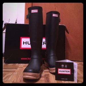 Hunter boots size 7 black special edition