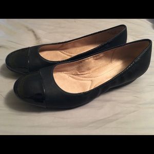 New Naturalizer Flats