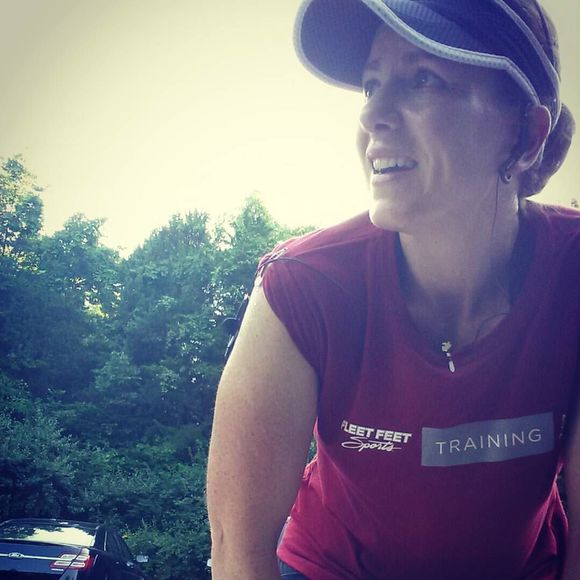 Meet your Posher, Jennifer - Picture 1 of 1