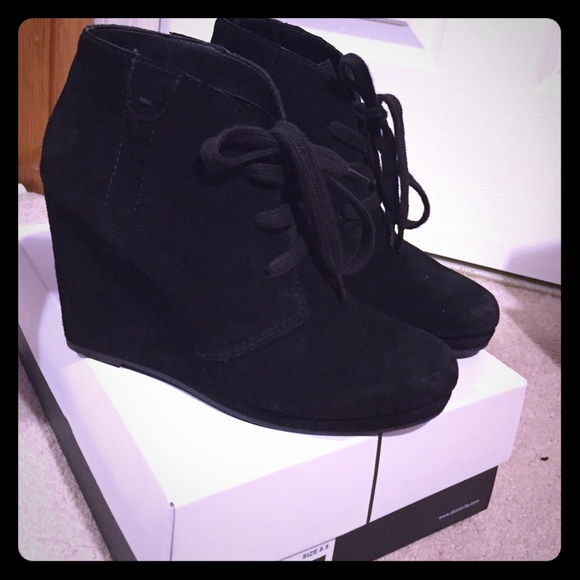 ❌❌ SOLD Dolce vita wedge booties - Picture 1 of 4