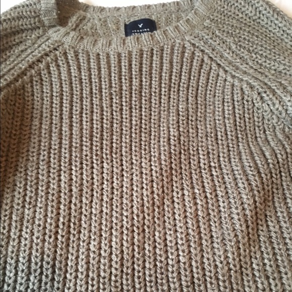 American Eagle sweater - Picture 2 of 2