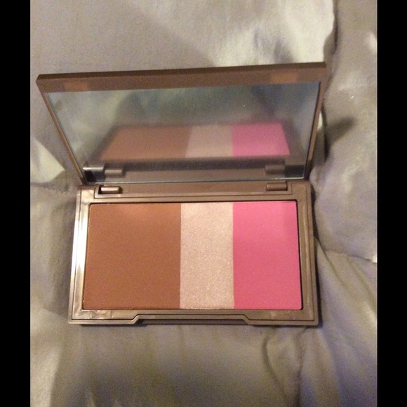 Urban Decay Naked Flush - Native