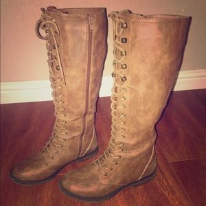Size 7 Cognac lace up rider boots