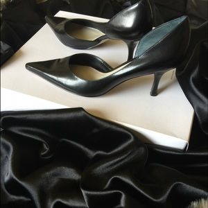 Black 3 inch pumps