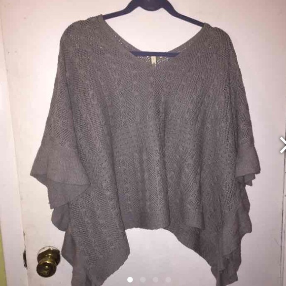 Anthropologie gray poncho sweater size small