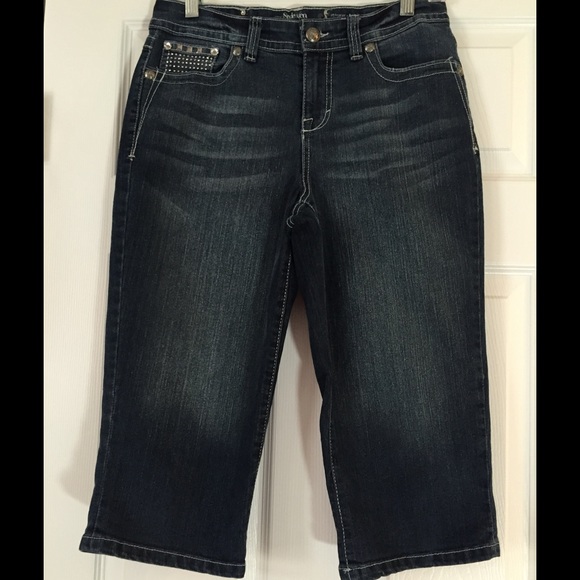 Style & Co embellished denim jeans Capri skimmer