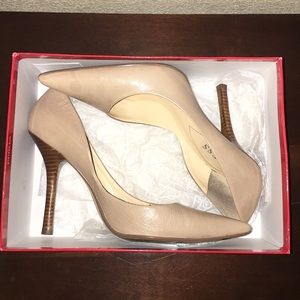 Guess Ivory Leather Carrie