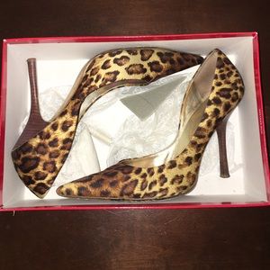 Guess Leopard Carrie