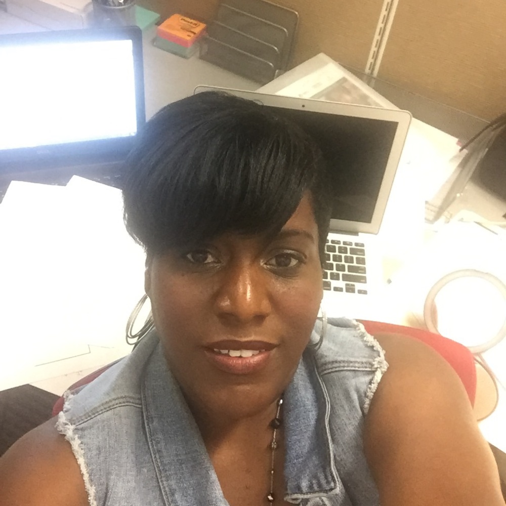 Meet your Posher, Denise