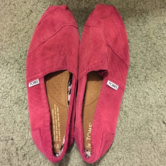 NWOT TOMS corduroy shoes