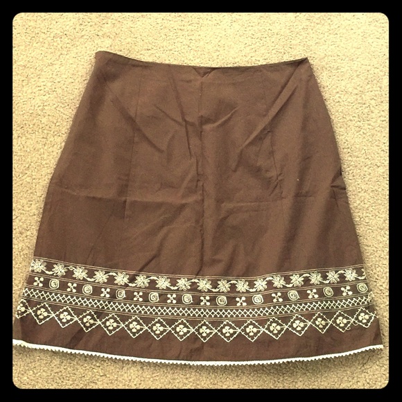 Cute Brown Skirt with Embroidered Detail - Picture 1 of 3