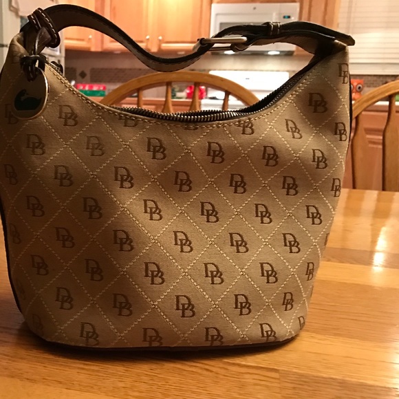 Dooney & Bourke purse